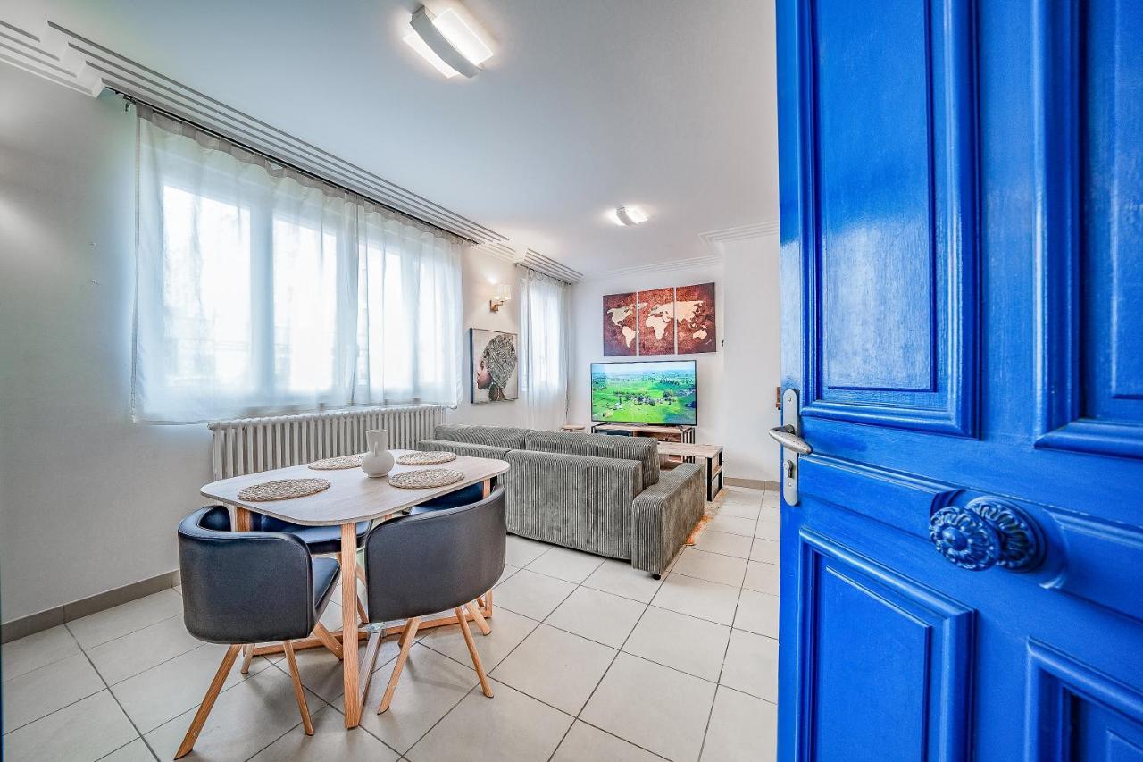L'Evasion - Sauna Jacuzzi Cinema Tours Bagian luar foto